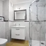 - Blizej Morza Premium Apartman *
